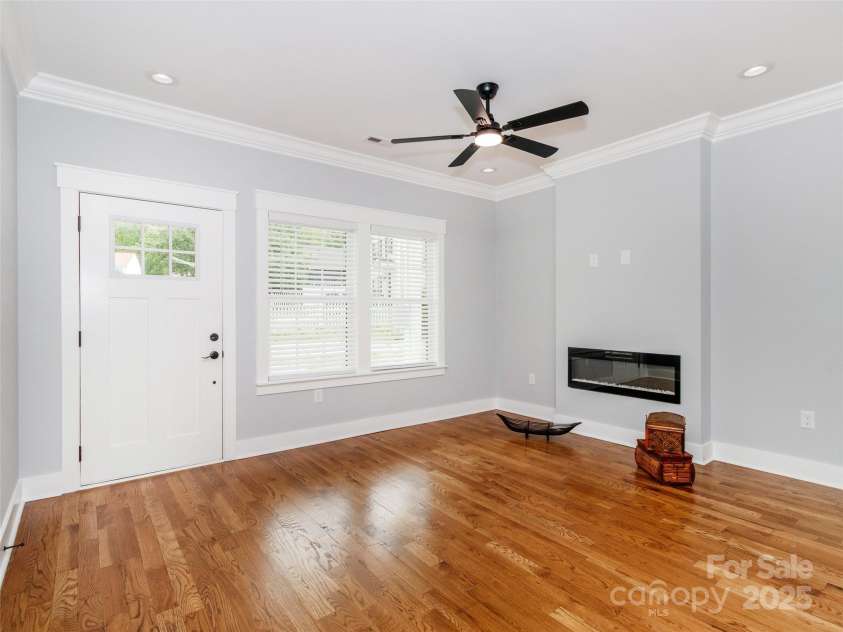2302 Jordi Way, Charlotte, NC 28213.  MLS# CAR4244995, YatesRealty ID 9535. 