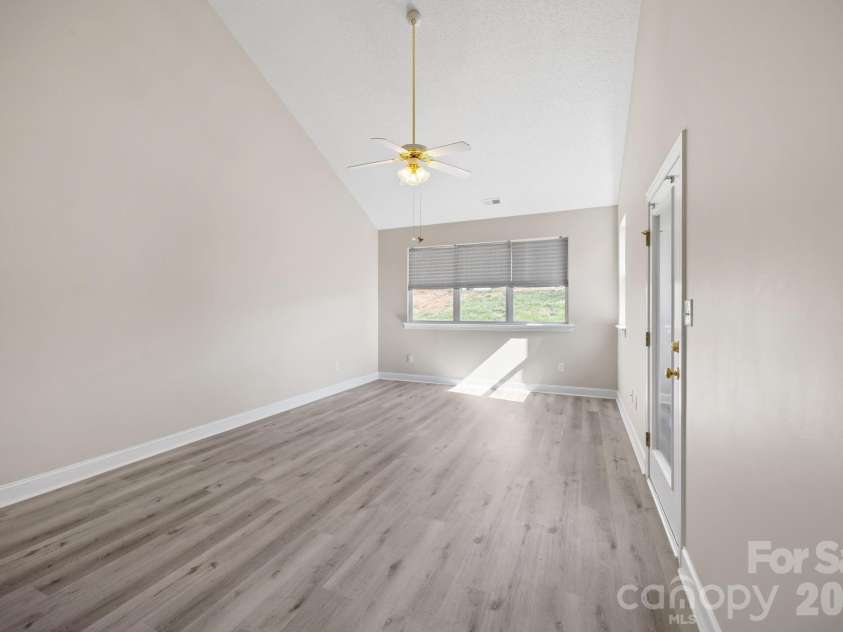 3944 Jasmine Lane, Denver, NC 28037.  MLS# CAR4355941, YatesRealty ID 9535. 