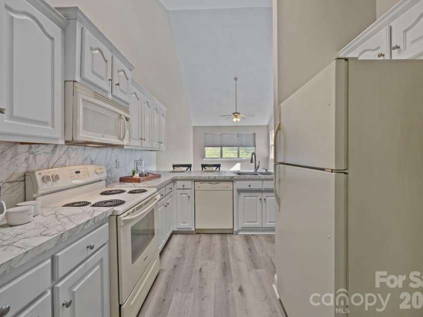 3944 Jasmine Lane, Denver, NC 28037.  MLS# CAR4355941, YatesRealty ID 9535. 