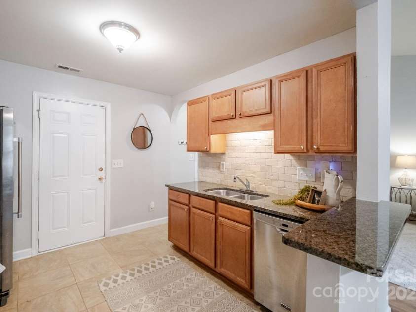 2416 Hart Road, Charlotte, NC 28214.  MLS# CAR4249758, YatesRealty ID 9538. 