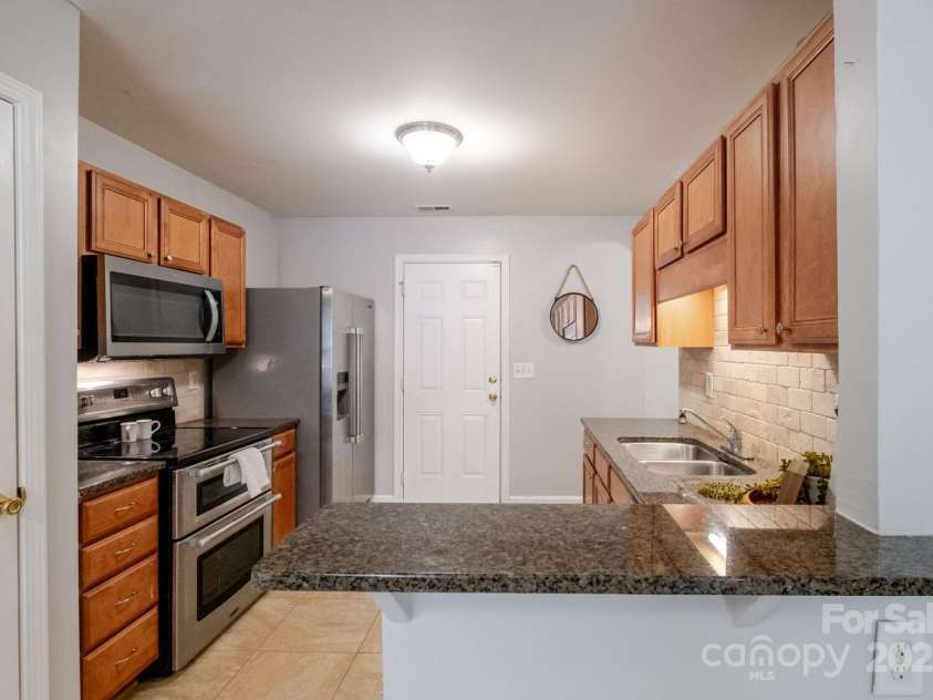 2416 Hart Road, Charlotte, NC 28214.  MLS# CAR4249758, YatesRealty ID 9538. 
