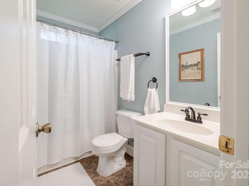 2416 Hart Road, Charlotte, NC 28214.  MLS# CAR4249758, YatesRealty ID 9538. 