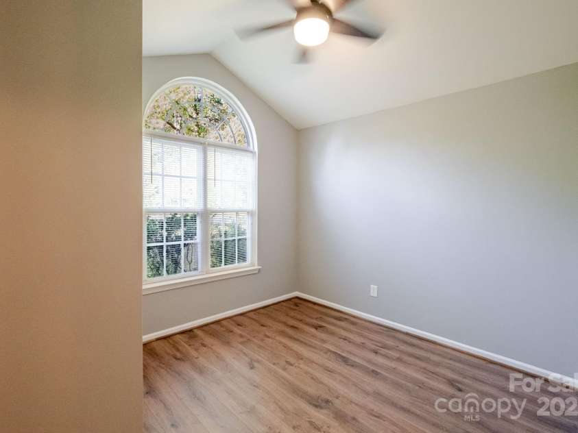 2416 Hart Road, Charlotte, NC 28214.  MLS# CAR4249758, YatesRealty ID 9538. 