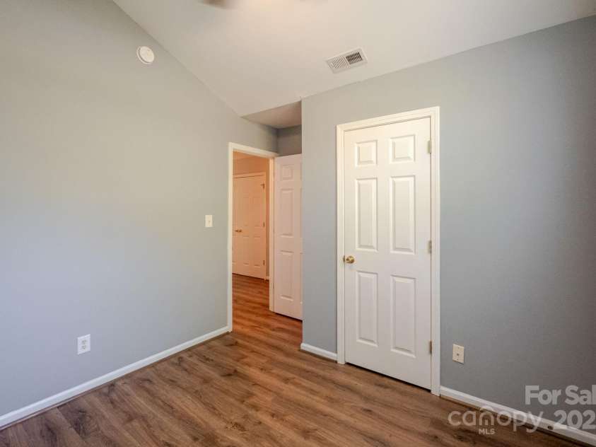 2416 Hart Road, Charlotte, NC 28214.  MLS# CAR4249758, YatesRealty ID 9538. 