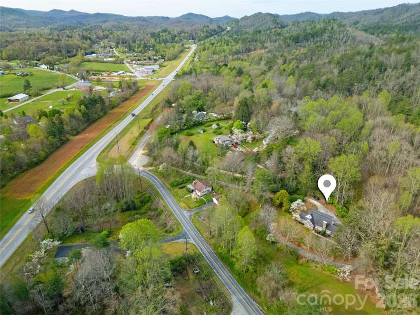 514 Cherryfield Loop, Brevard, NC 28712.  MLS# CAR4364548, YatesRealty ID 9540. 