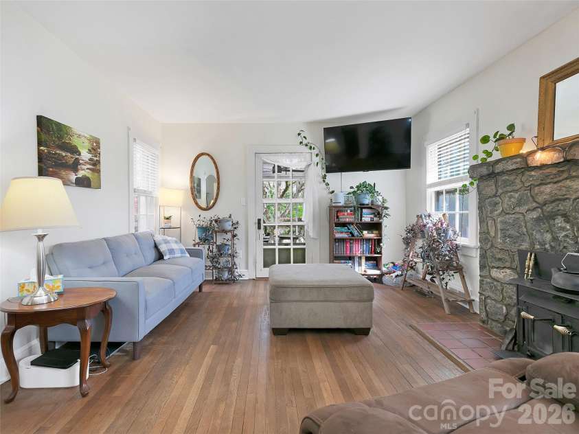 514 Cherryfield Loop, Brevard, NC 28712.  MLS# CAR4364548, YatesRealty ID 9540. 