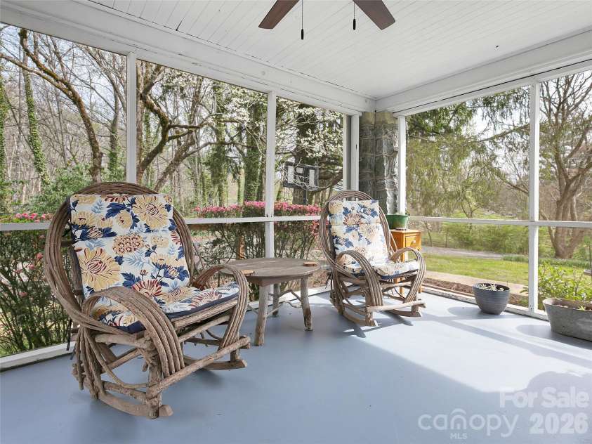 514 Cherryfield Loop, Brevard, NC 28712.  MLS# CAR4364548, YatesRealty ID 9540. 