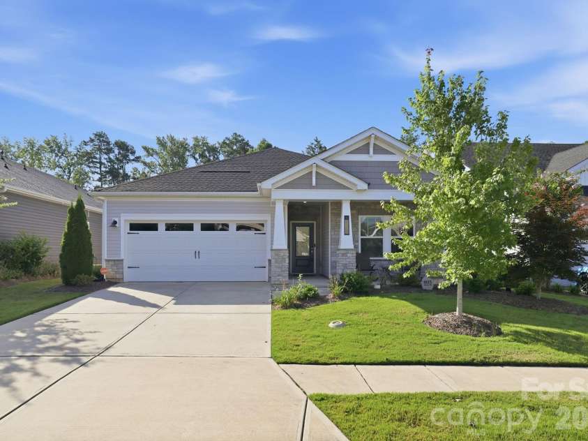 9113 Myrna Drive, Gastonia, NC 28056.  MLS# CAR4414690, YatesRealty ID 9541. 