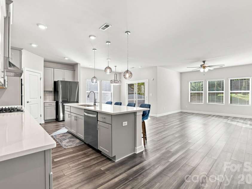 9113 Myrna Drive, Gastonia, NC 28056.  MLS# CAR4414690, YatesRealty ID 9541. 