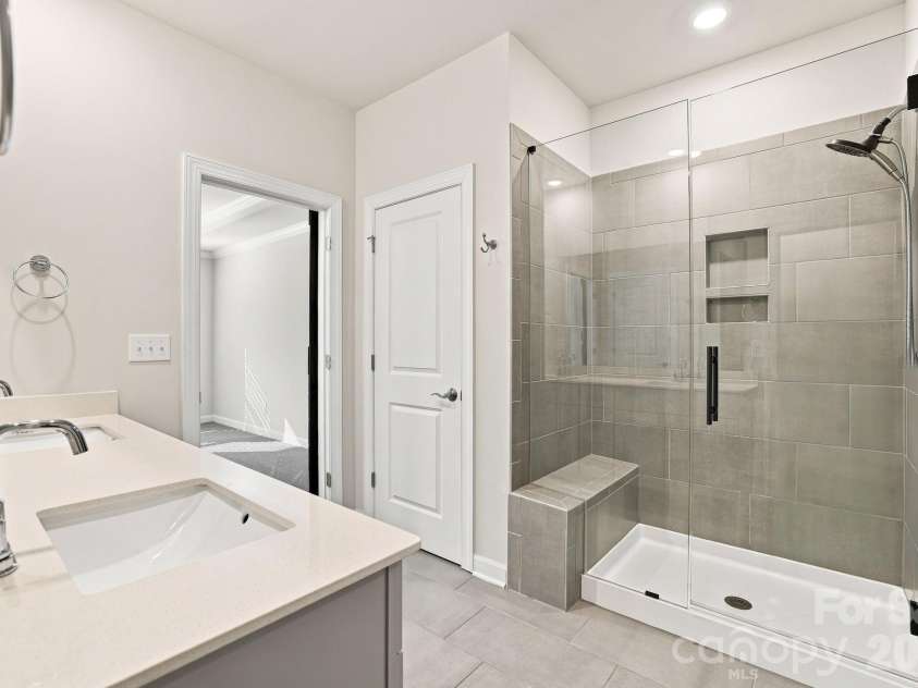 9113 Myrna Drive, Gastonia, NC 28056.  MLS# CAR4414690, YatesRealty ID 9541. 