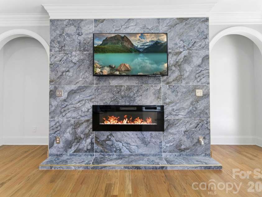 450 Beaver Creek Road, Lexington, NC 27295.  MLS# CAR4338563, YatesRealty ID 9542. 