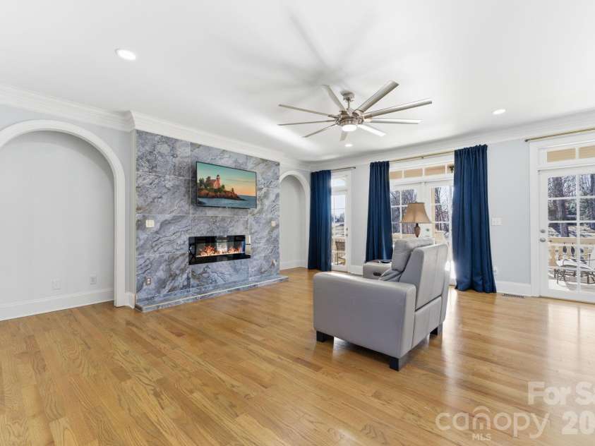 450 Beaver Creek Road, Lexington, NC 27295.  MLS# CAR4338563, YatesRealty ID 9542. 