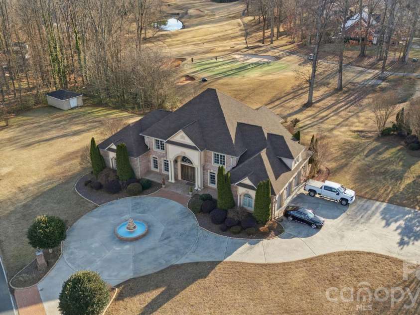 450 Beaver Creek Road, Lexington, NC 27295.  MLS# CAR4338563, YatesRealty ID 9542. 
