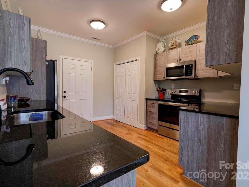 1529 Alex Drive, Shelby, NC 28152.  MLS# CAR4226488, YatesRealty ID 9543. 