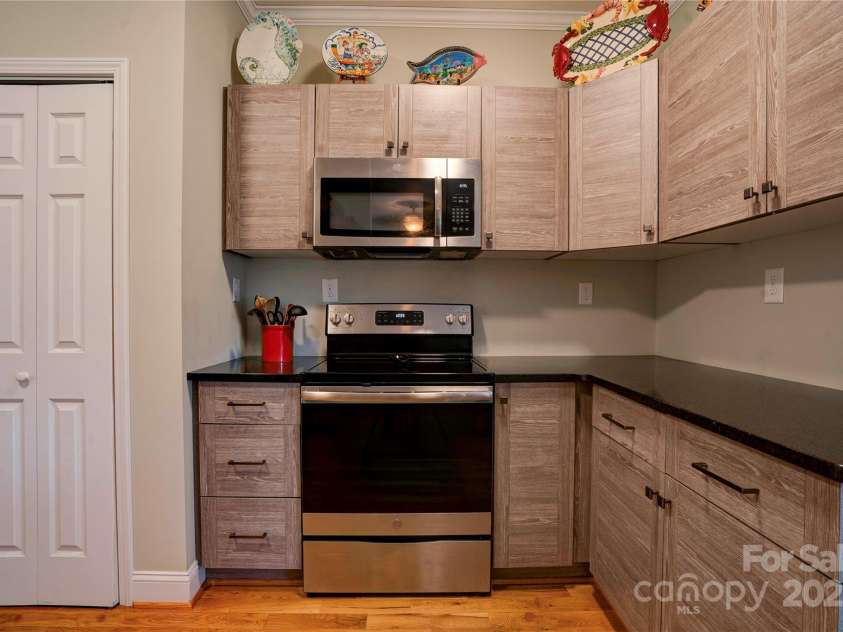 1529 Alex Drive, Shelby, NC 28152.  MLS# CAR4226488, YatesRealty ID 9543. 