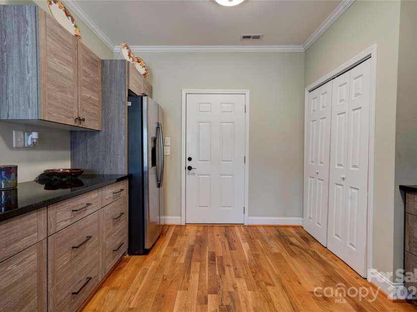 1529 Alex Drive, Shelby, NC 28152.  MLS# CAR4226488, YatesRealty ID 9543. 