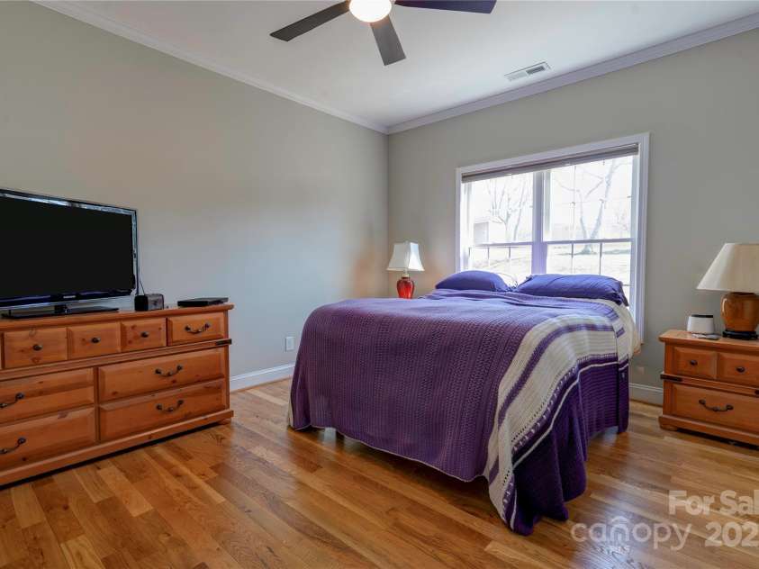 1529 Alex Drive, Shelby, NC 28152.  MLS# CAR4226488, YatesRealty ID 9543. 