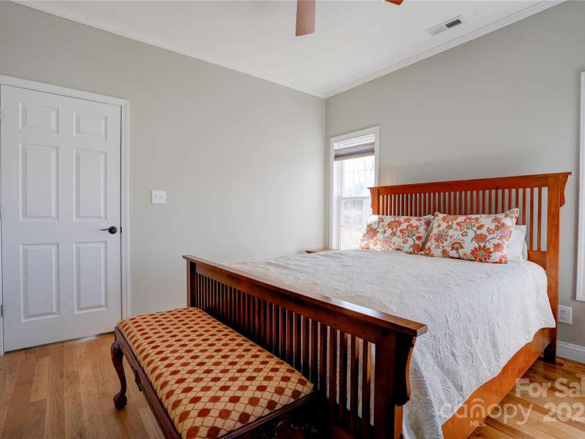 1529 Alex Drive, Shelby, NC 28152.  MLS# CAR4226488, YatesRealty ID 9543. 