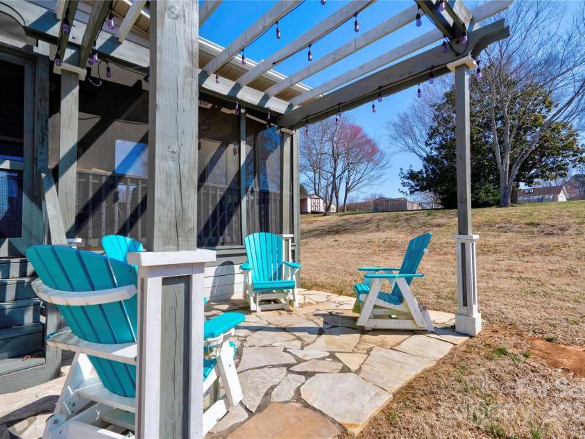 1529 Alex Drive, Shelby, NC 28152.  MLS# CAR4226488, YatesRealty ID 9543. 