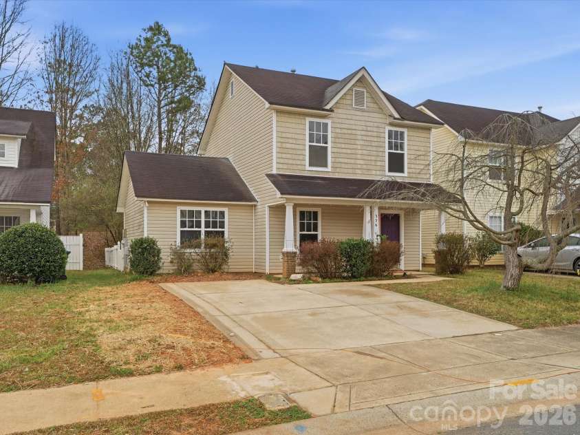 336 Amir Circle, Matthews, NC 28105.  MLS# CAR4354260, YatesRealty ID 9543. 