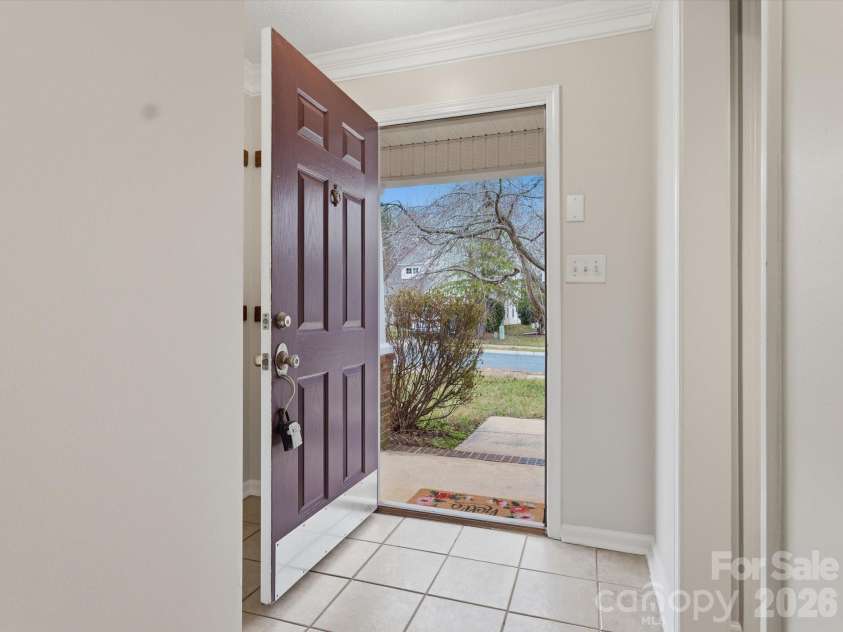 336 Amir Circle, Matthews, NC 28105.  MLS# CAR4354260, YatesRealty ID 9543. 