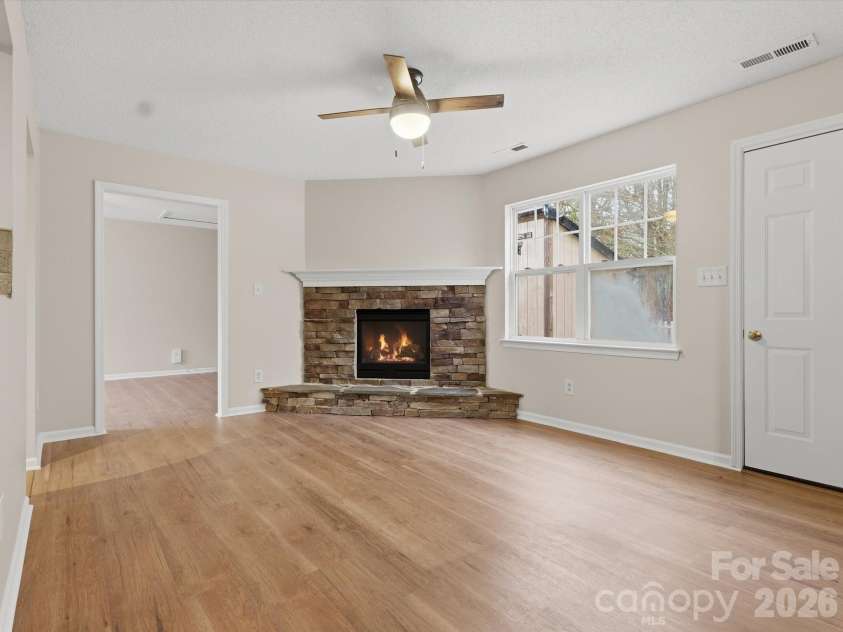 336 Amir Circle, Matthews, NC 28105.  MLS# CAR4354260, YatesRealty ID 9543. 