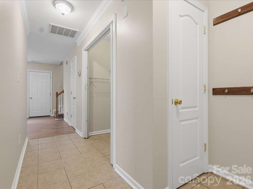 336 Amir Circle, Matthews, NC 28105.  MLS# CAR4354260, YatesRealty ID 9543. 