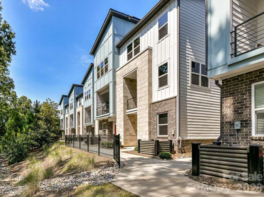 1116 36th Street, Charlotte, NC 28205.  MLS# CAR4273340, YatesRealty ID 9545. 
