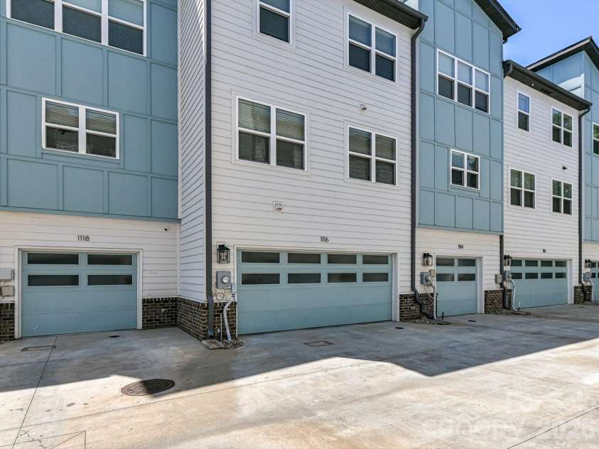 1116 36th Street, Charlotte, NC 28205.  MLS# CAR4273340, YatesRealty ID 9545. Garage