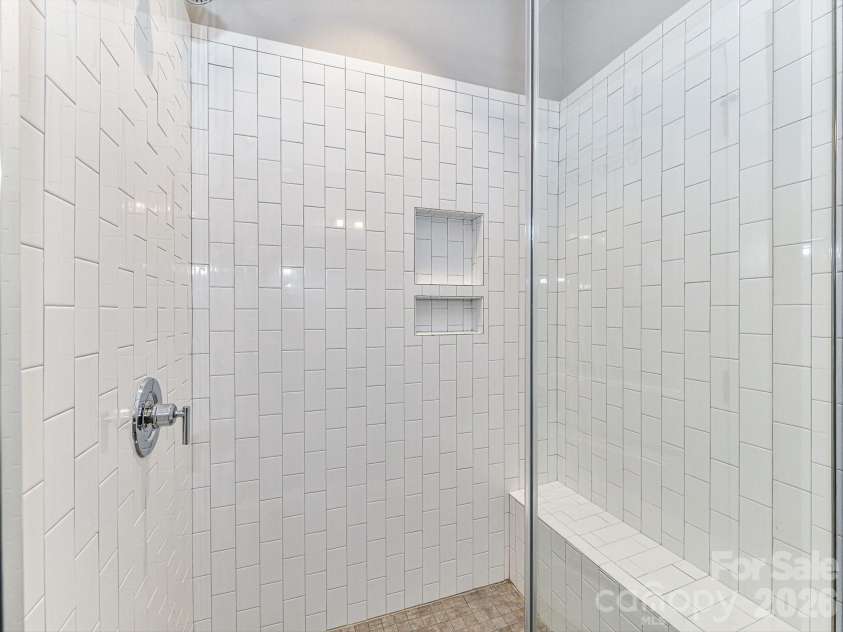 1116 36th Street, Charlotte, NC 28205.  MLS# CAR4273340, YatesRealty ID 9545. Primary bathroom