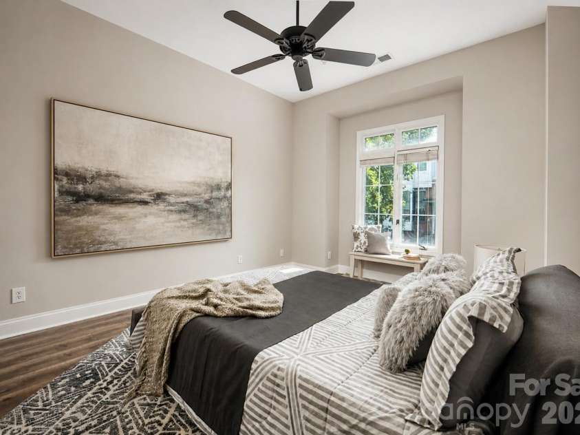 627 Garden District Drive, Charlotte, NC 28202.  MLS# CAR4401863, YatesRealty ID 9546. 