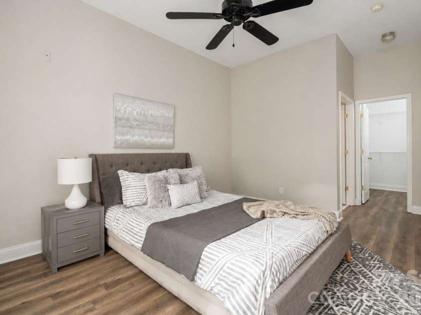 627 Garden District Drive, Charlotte, NC 28202.  MLS# CAR4401863, YatesRealty ID 9546. 