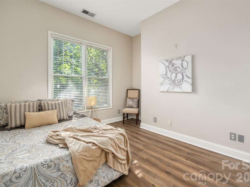627 Garden District Drive, Charlotte, NC 28202.  MLS# CAR4401863, YatesRealty ID 9546. Secondary Bedroom