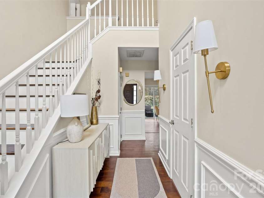 14339 Crown Harbor Drive, Charlotte, NC 28278.  MLS# CAR4351125, YatesRealty ID 9547. 