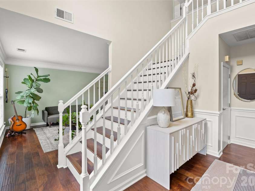 14339 Crown Harbor Drive, Charlotte, NC 28278.  MLS# CAR4351125, YatesRealty ID 9547. 