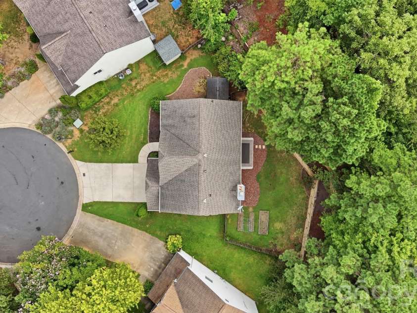 14339 Crown Harbor Drive, Charlotte, NC 28278.  MLS# CAR4415529, YatesRealty ID 9547. Aerial View