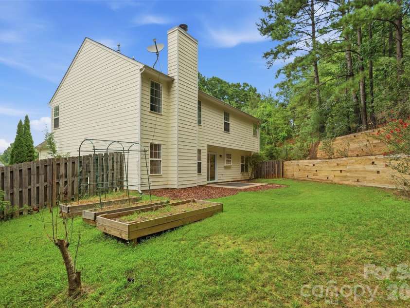 14339 Crown Harbor Drive, Charlotte, NC 28278.  MLS# CAR4415529, YatesRealty ID 9547. Rear Exterior