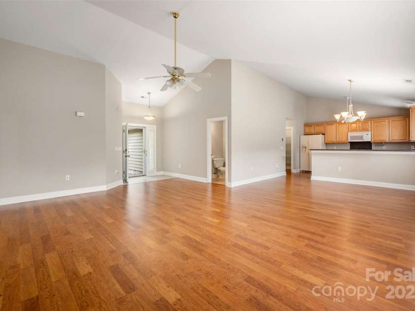 2412 Laura Drive, Charlotte, NC 28212.  MLS# CAR4249172, YatesRealty ID 9547. Entryway, half bath and kitchen