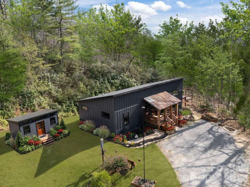 12 Bird Creek Estates Road, Black Mountain, NC 28711.  MLS# CAR4363649, YatesRealty ID 9548. 
