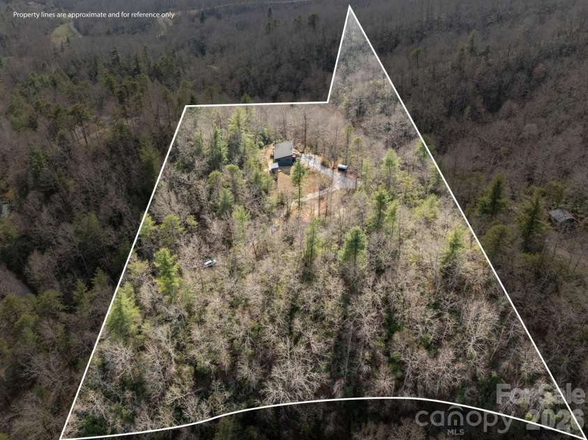 12 Bird Creek Estates Road, Black Mountain, NC 28711.  MLS# CAR4363649, YatesRealty ID 9548. 