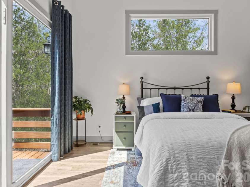 12 Bird Creek Estates Road, Black Mountain, NC 28711.  MLS# CAR4363649, YatesRealty ID 9548. 