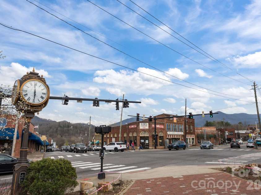 12 Bird Creek Estates Road, Black Mountain, NC 28711.  MLS# CAR4363649, YatesRealty ID 9548. 
