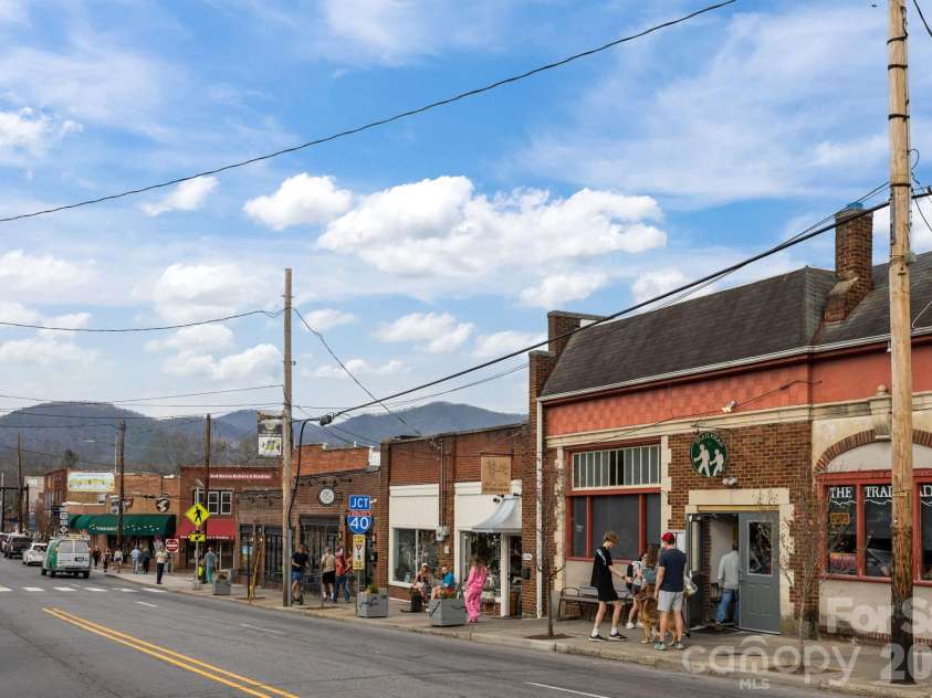 12 Bird Creek Estates Road, Black Mountain, NC 28711.  MLS# CAR4363649, YatesRealty ID 9548. 