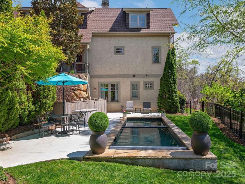 457 Coopers Hawk Drive, Asheville, NC 28803.  MLS# CAR4249749, YatesRealty ID 9548. 