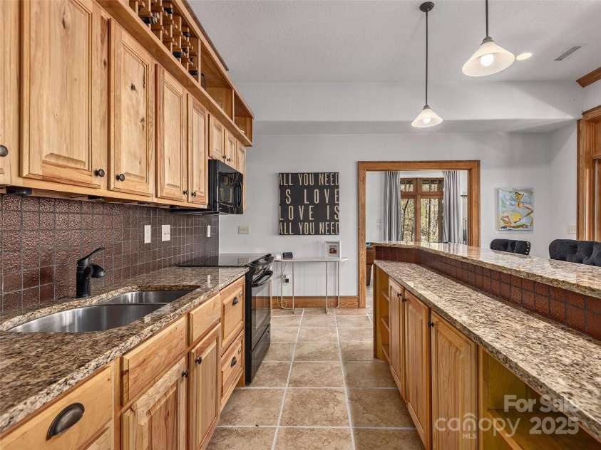 457 Coopers Hawk Drive, Asheville, NC 28803.  MLS# CAR4249749, YatesRealty ID 9548. 