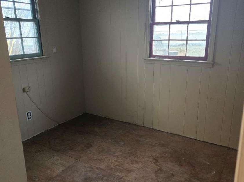50 Ranlo Avenue, Gastonia, NC 28054.  MLS# CAR4205510, YatesRealty ID 955. 