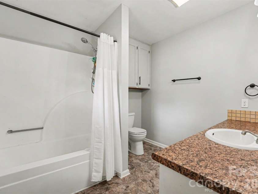 2716 Norfolk Road, Lancaster, SC 29720.  MLS# CAR4365825, YatesRealty ID 9550. 