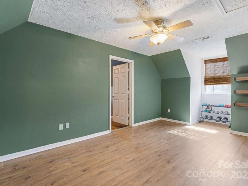 122 Ramsey Road, Asheville, NC 28806.  MLS# CAR4233927, YatesRealty ID 9551. Upstairs second bedrooom.