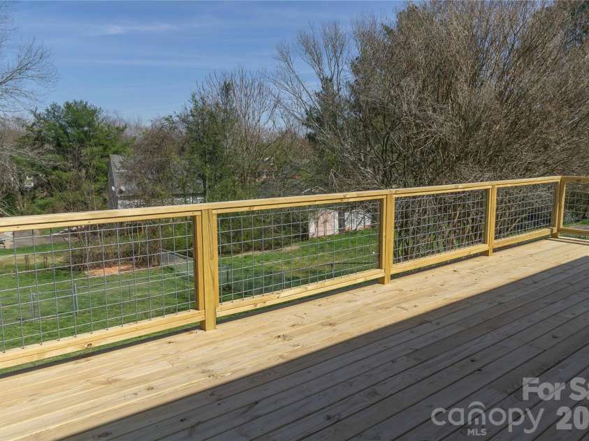 183 Mount Carmel Road, Asheville, NC 28806.  MLS# CAR4362057, YatesRealty ID 9553. 