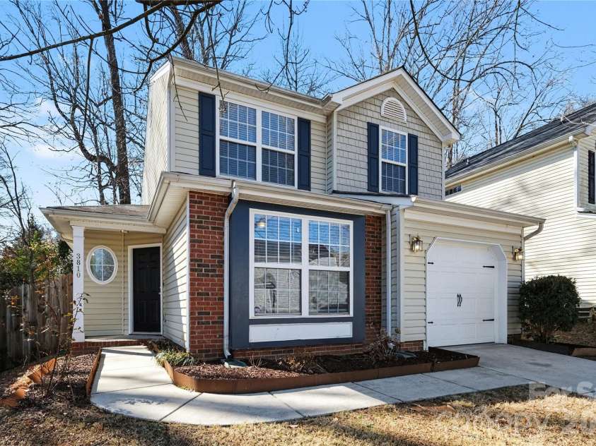 3810 Brookchase Lane, Charlotte, NC 28205.  MLS# CAR4347267, YatesRealty ID 9555. 